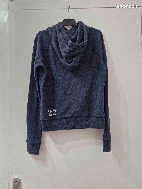 Sweat femme HOLLISTER taille XS (image 2)