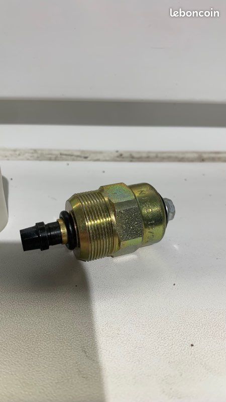 Électrovanne arrêt moteur bosch (image 1)