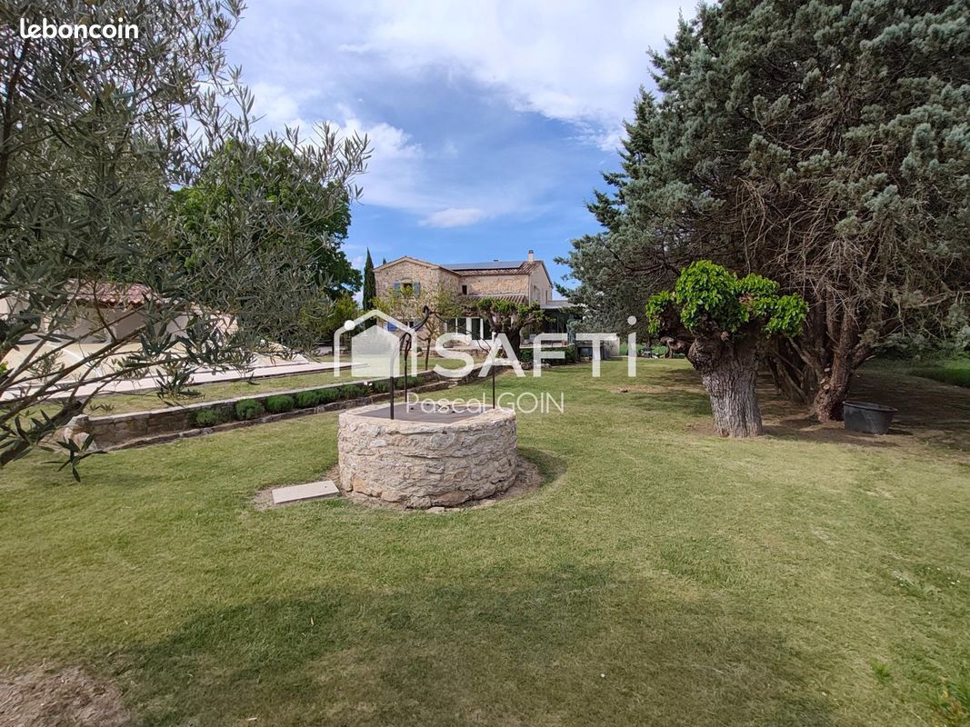 Maison 9 pièces 217 m² · à Saint-Jean-de-Maruéjols-Et-Avéjan · 217 m² · 499 000 €