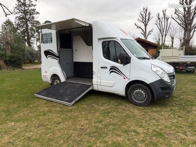 Camion transport chevaux vl 3.5t barbot (image 1)