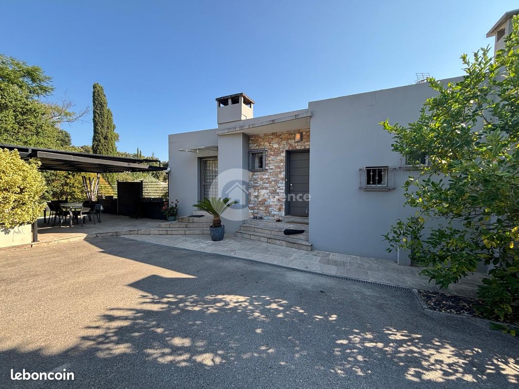 Maison 4 pièces 109 m² · à La Colle-sur-Loup · 109 m² · 653 000 €