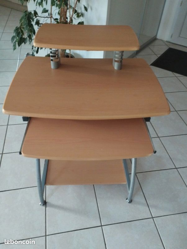 Bureau (image 2)