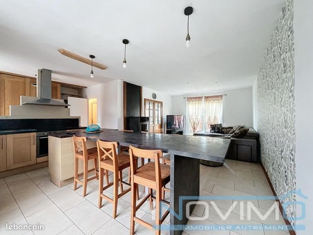 Pavillon 9 pièces 139 m²
