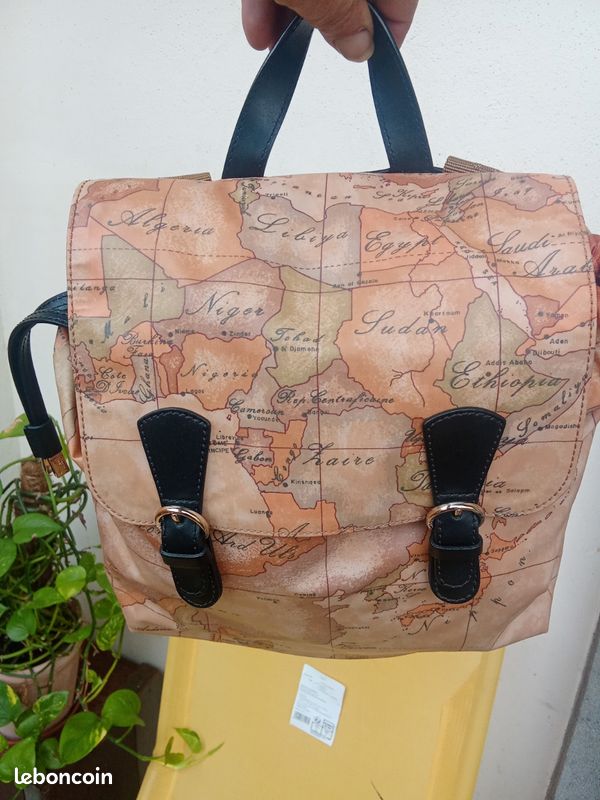 Sac a dos 1 ère classe alviero martini
#Rentréescolairefille (image 1)