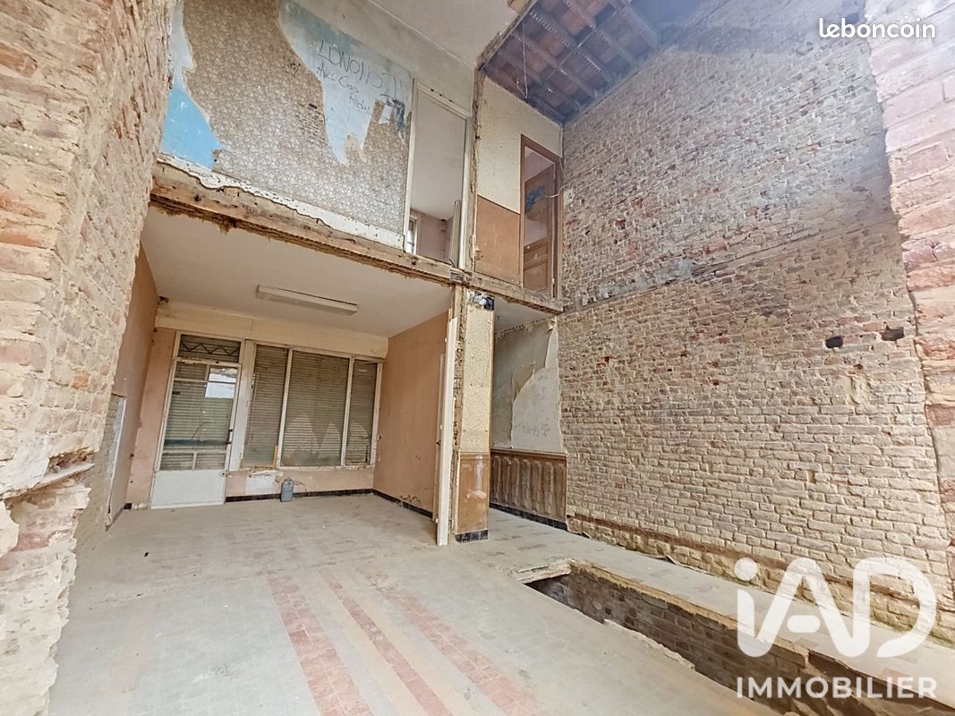 Maison 6 pièces 187 m² · à Lille · 187 m² · 140 000 €