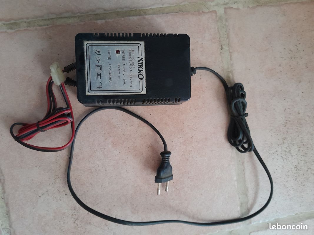 Nikko Chargeur Rapide Pour Pack De Batteries Nicad