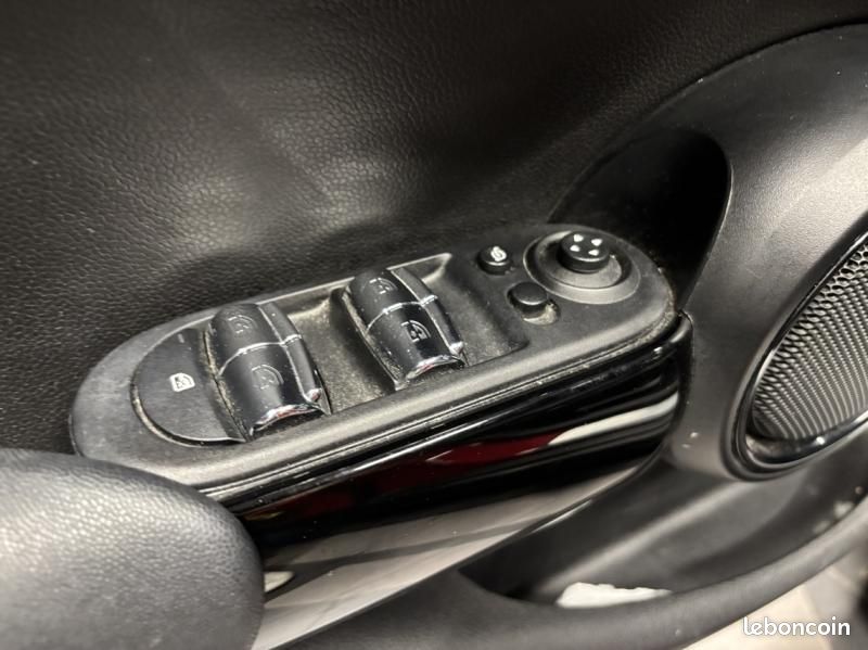Mini Mini 5 Portes Cooper 136ch Edition Premium BVA7 (image 25)