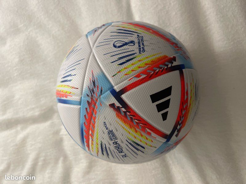 adidas Ballon Al Rihla Club Coupe du Monde 2022 - Blanc/Violet/Rouge