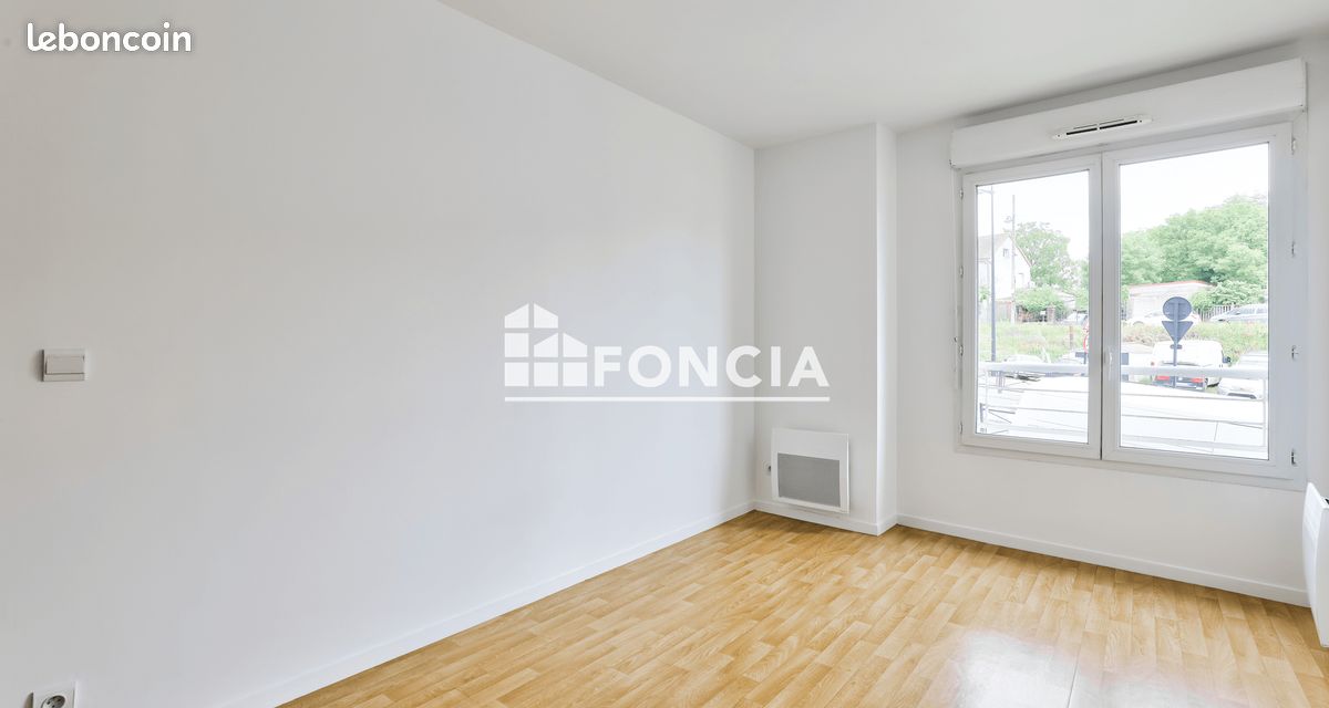 CORBEIL-ESSONNES - Appartement 2 Pièces avec parking (image 7)