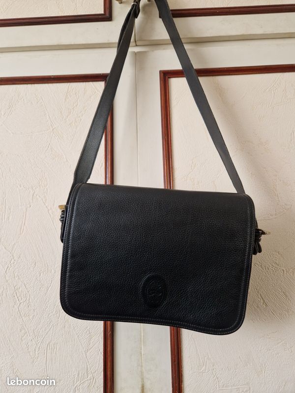 Sac Katana Paris en cuir noir vintage Accessoires Bagagerie