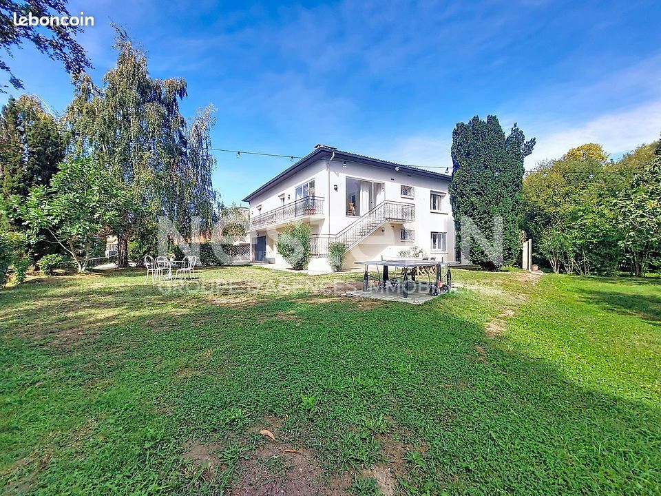 Maison 12 pièces 203 m² · à Pamiers · 203 m² · 281 000 €