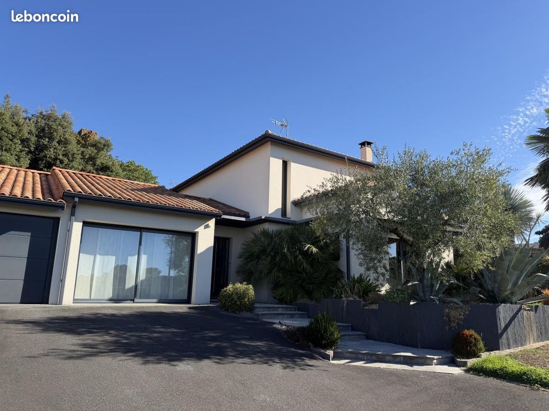 Maison 6 pièces 164 m² · à Cholet · 164 m² · 450 000 €