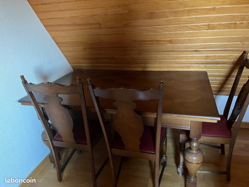 Table (image 1)