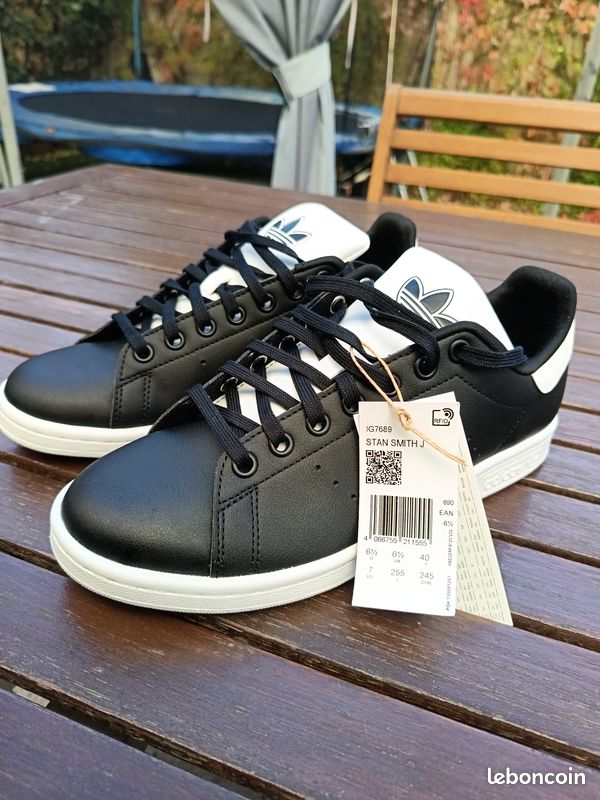 Baskets Stan Smith J Adidas Garçon Taille 40 Chaussures