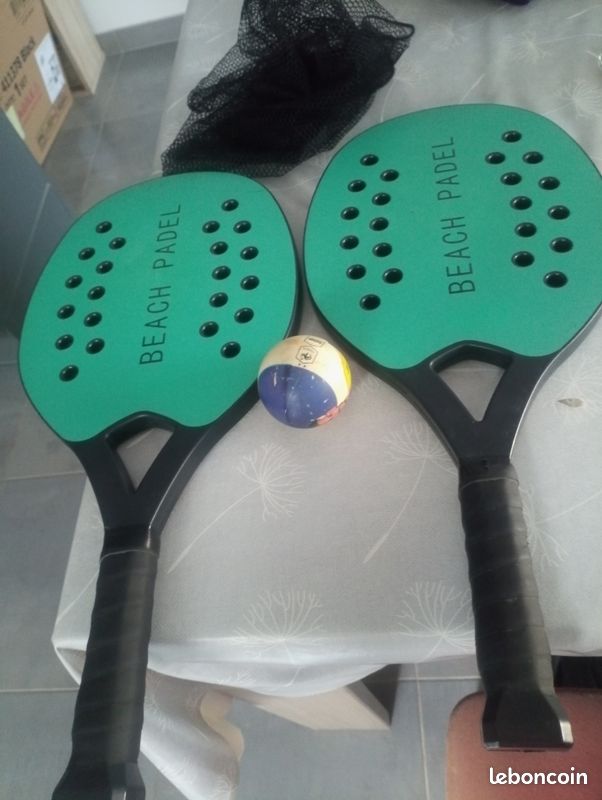 Set De 2 Raquettes De Padel 41 Cm + Balle – Plastique Solide, Poignée Ergo, Couleurs Aléatoires, Pour Plage, Piscine, Jardin