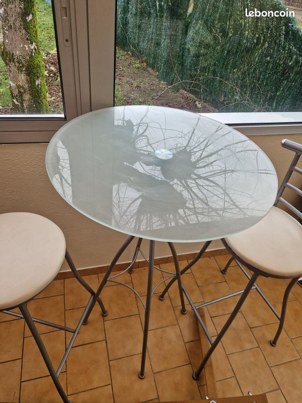 Table bar (image 4)