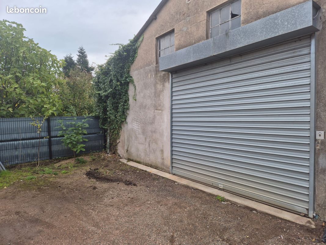 1 pièce 90 m² · à Le Creusot · 90 m² · 399 €/mois