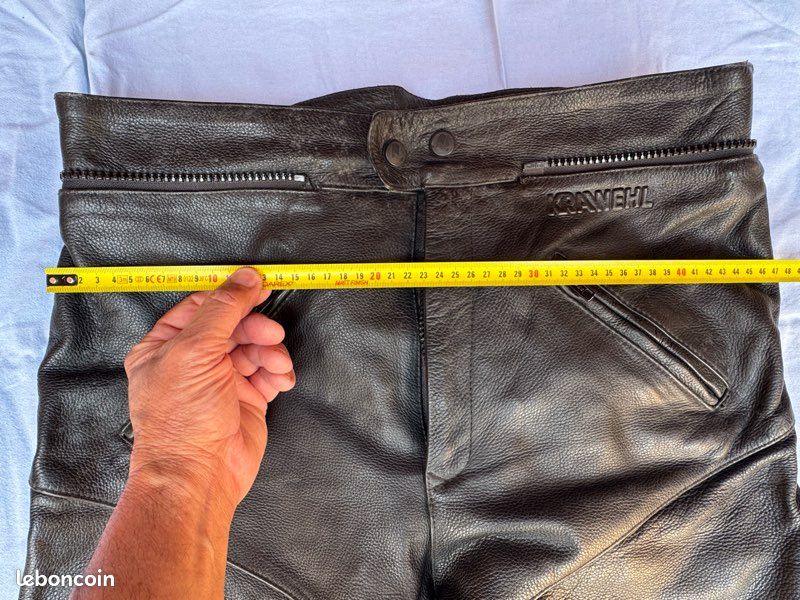 Pantalon moto cuir KRAWEHL Taille 56. Largeur taille 47 centimètres (image 3)