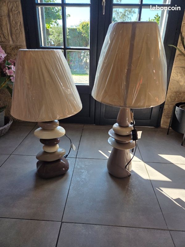 Lampe à poser galet (image 1)