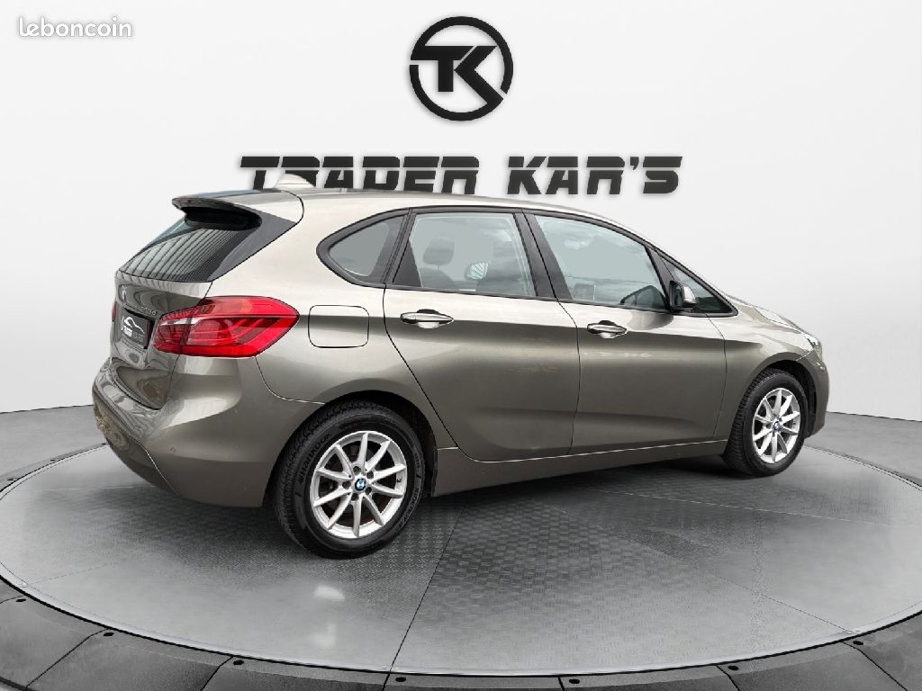 BMW Serie 2 Active Tourer 216d 116 ch Lounge (image 4)
