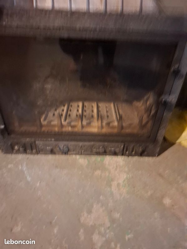 Vend insert grille décorative matériaux fonte très bon état (image 3)