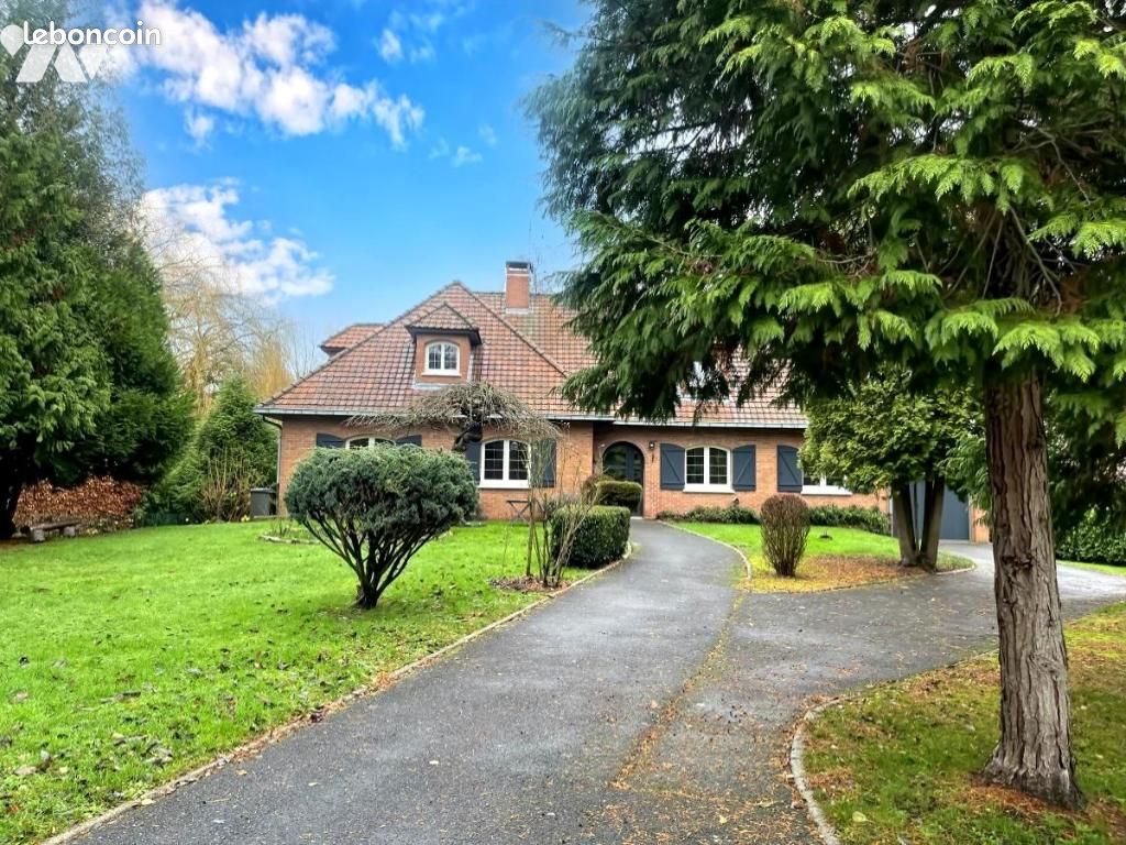 Maison 7 pièces 201 m² · à Saint-Amand-les-Eaux · 201 m² · 499 000 €