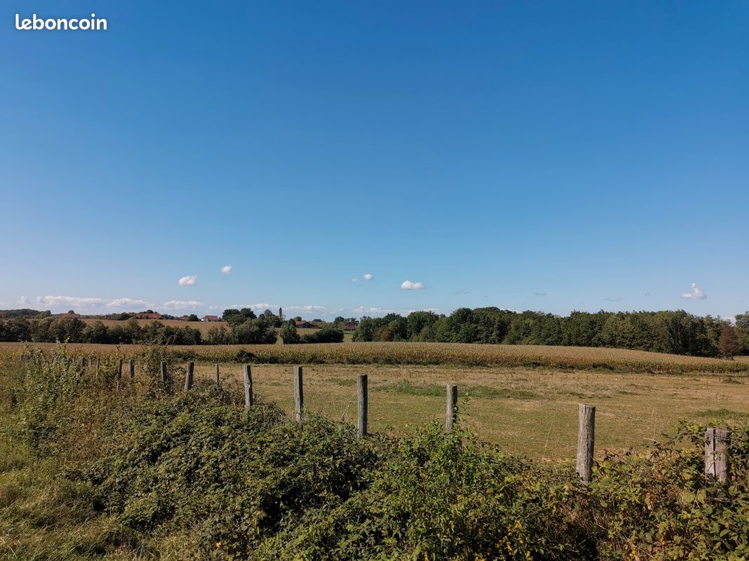 Commenailles - Terrain plat de 822m2 · 24 000 €