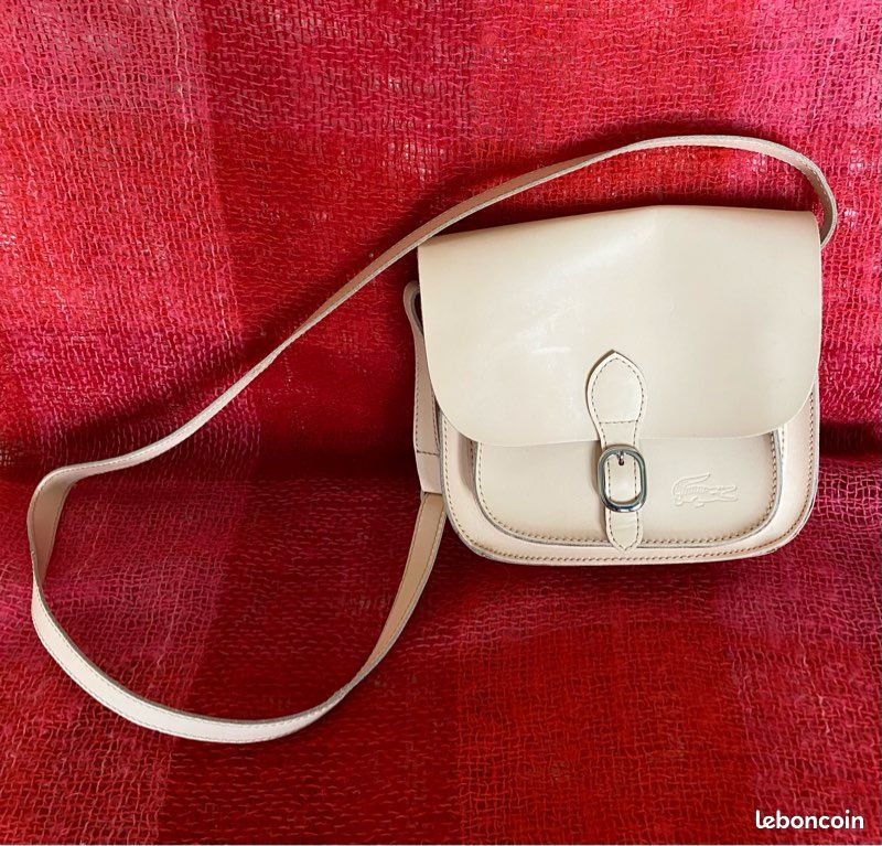 Sac gibecière cuir Lacoste (image 2)