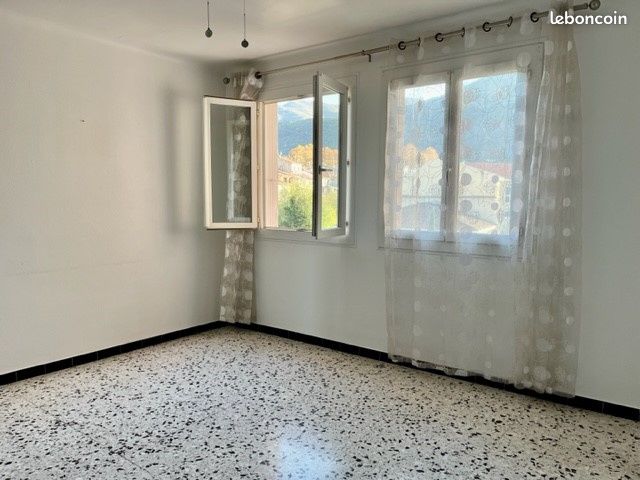 Appartement 2 pièces 40 m² · à Céret · 40 m² · 574 €