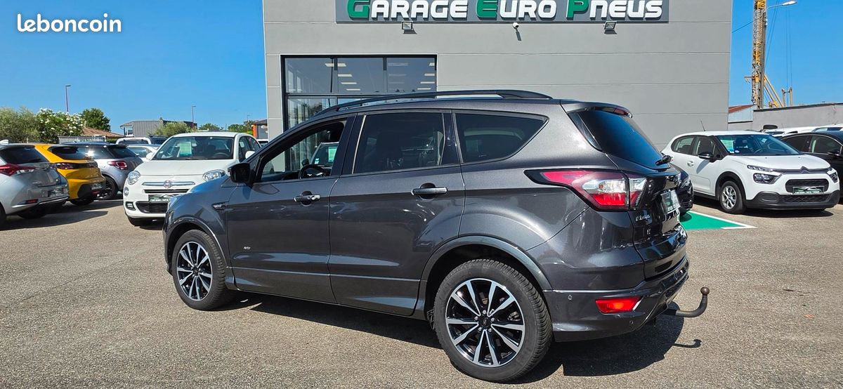 FORD Kuga 2.0 TDCi 150ch Stop&Start ST-Line 4x4 Powershift (image 3)