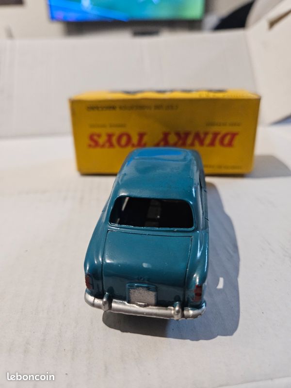 Dinky Toys Ancienne N°24F – Peugeot 403 Break, Très Bon état, Sans Boîte
