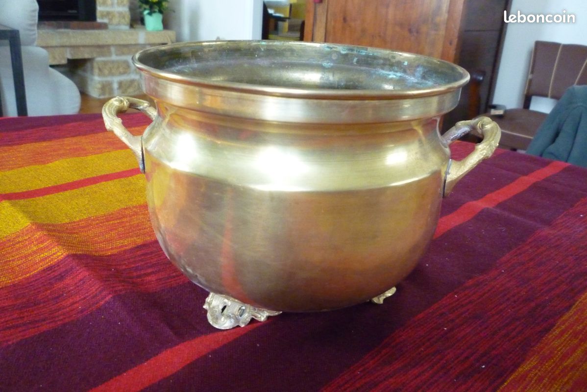 Cache pot ancien cuivre (image 1)