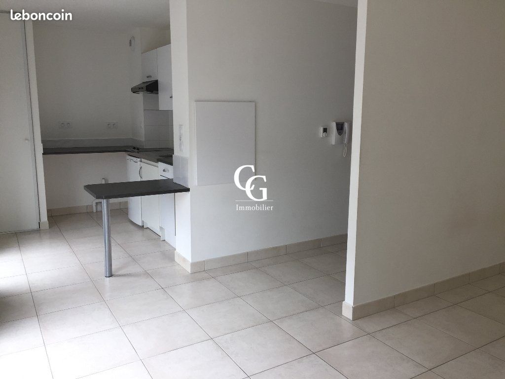 Appartement 1 pièce 27 m² · à Nantes · 27 m² · 518 €