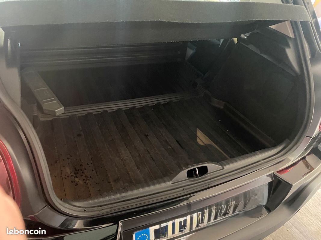 Citroen C3 Société III 1.2 VTI 82 Feel 5 Portes (image 5)