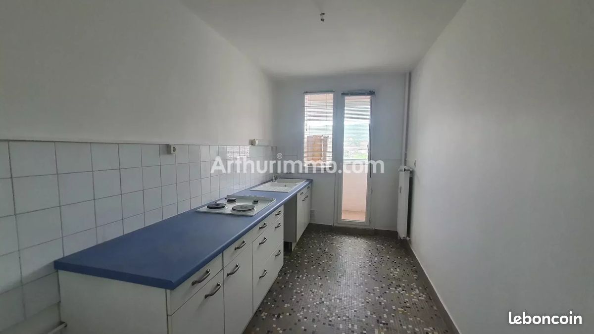 Appartement 3 pièce(s) 71 m²à louer Lons-le-saunier