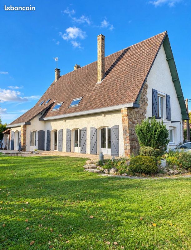 Maison 9 pièces 198 m² · à Doingt · 198 m² · 299 250 €
