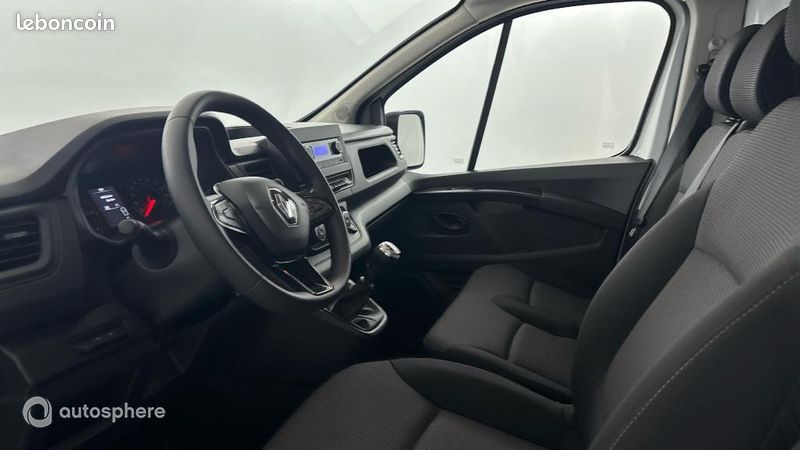 Renault Trafic Véhicule utilitaire ou Société L1H1 3T 2.0 Blue dCi 130ch Confort E6E (image 16)