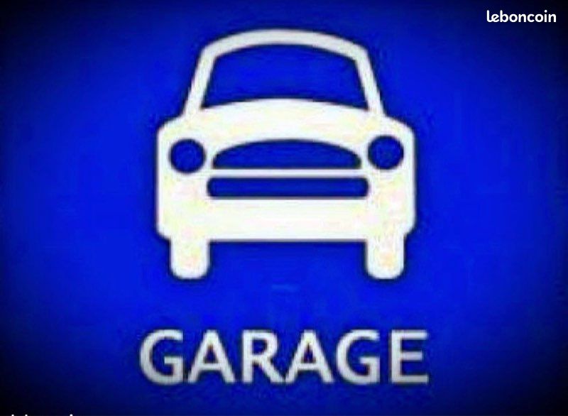 Grand GARAGE Idéal PROFESSIONNEL · à Lorient · 40 000 €
