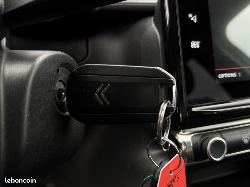 Citroen C3 1.2 PureTech 110 Saint James / GPS + CAMERA / GARANTIE 12 MOIS (image 45)