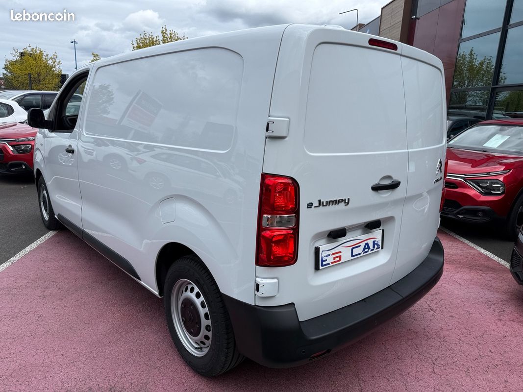 Citroën Jumpy Fourgon M électrique 100KW 136ch STOCK (image 5)