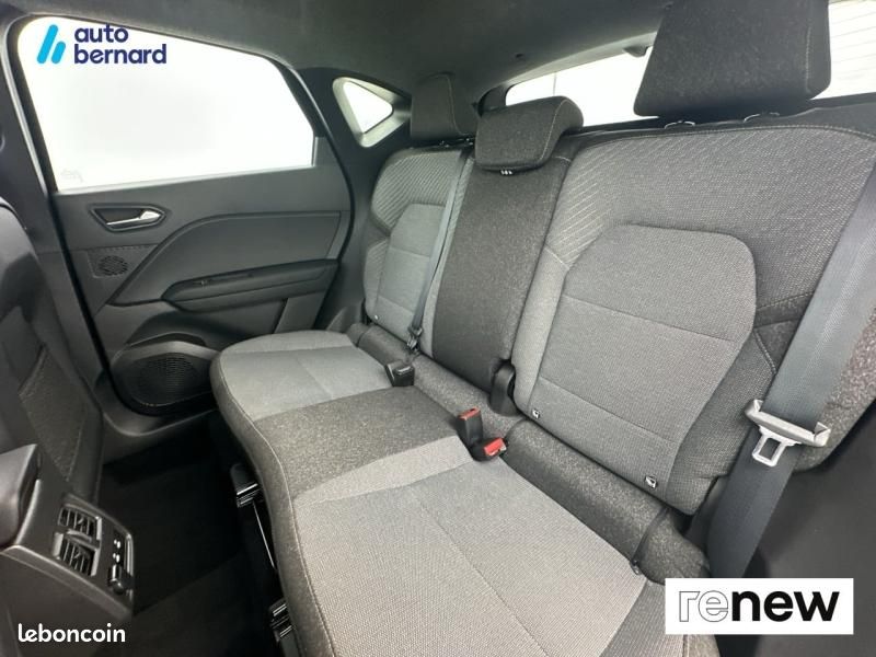 Renault Captur 1.6 E-Tech full hybrid 145ch Techno (image 10)