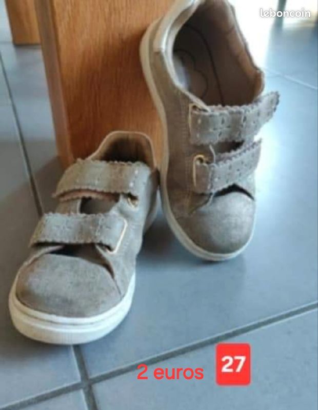 Chaussures fille taille 27 (image 1)