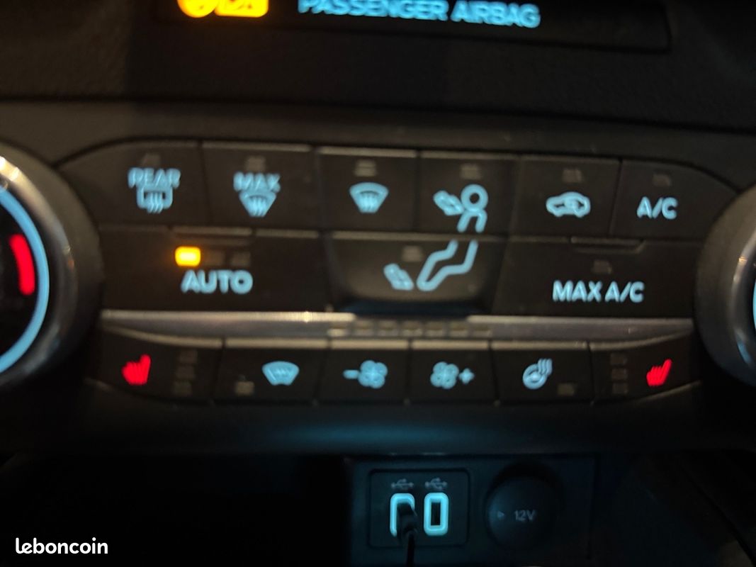 FORD KUGA 2.5 DURATEC 190 FLEXIFUEL FHEV VIGNALE POWERSHIFT Caméra de Recul I-Cockpit Garantie 12 mois (image 19)