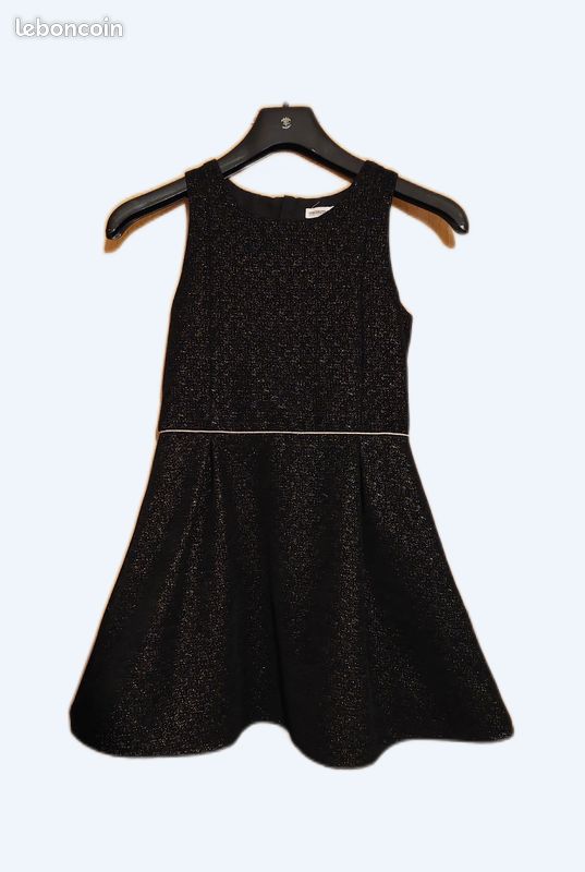 Robes / jupes Enfant 10 ans / 140 cm d'occasion Robes / jupes Enfant 10 ans / 140 cm d'occasion