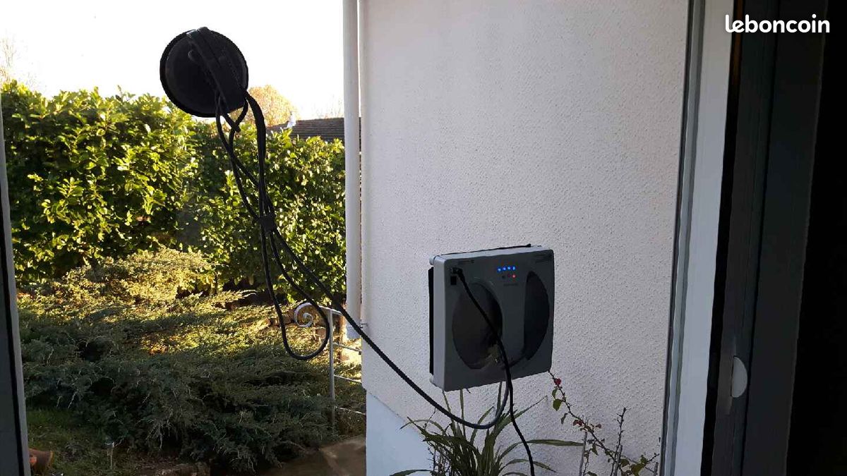 Robot pour nettoyage de vitre (image 1)