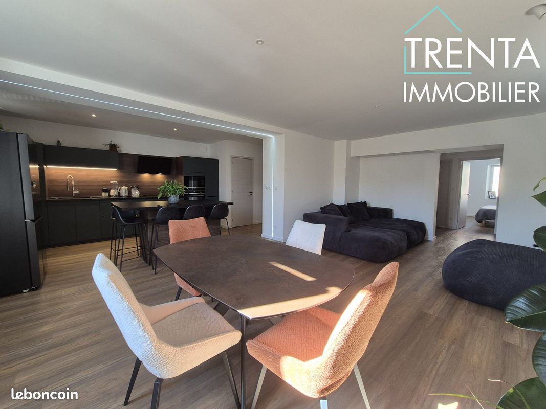 Appartement 3 pièces 81 m² · à Voiron · 81 m² · 245 000 €