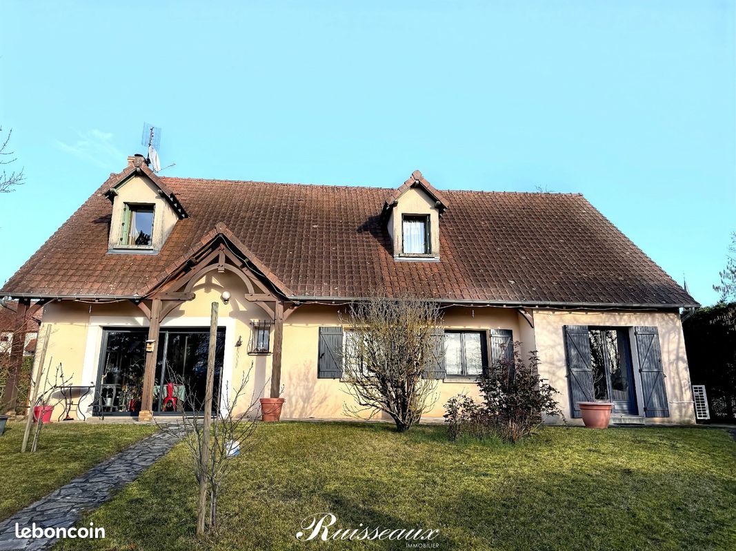 Maison 8 pièces 198 m² · à Précy-sous-Thil · 198 m² · 283 000 €