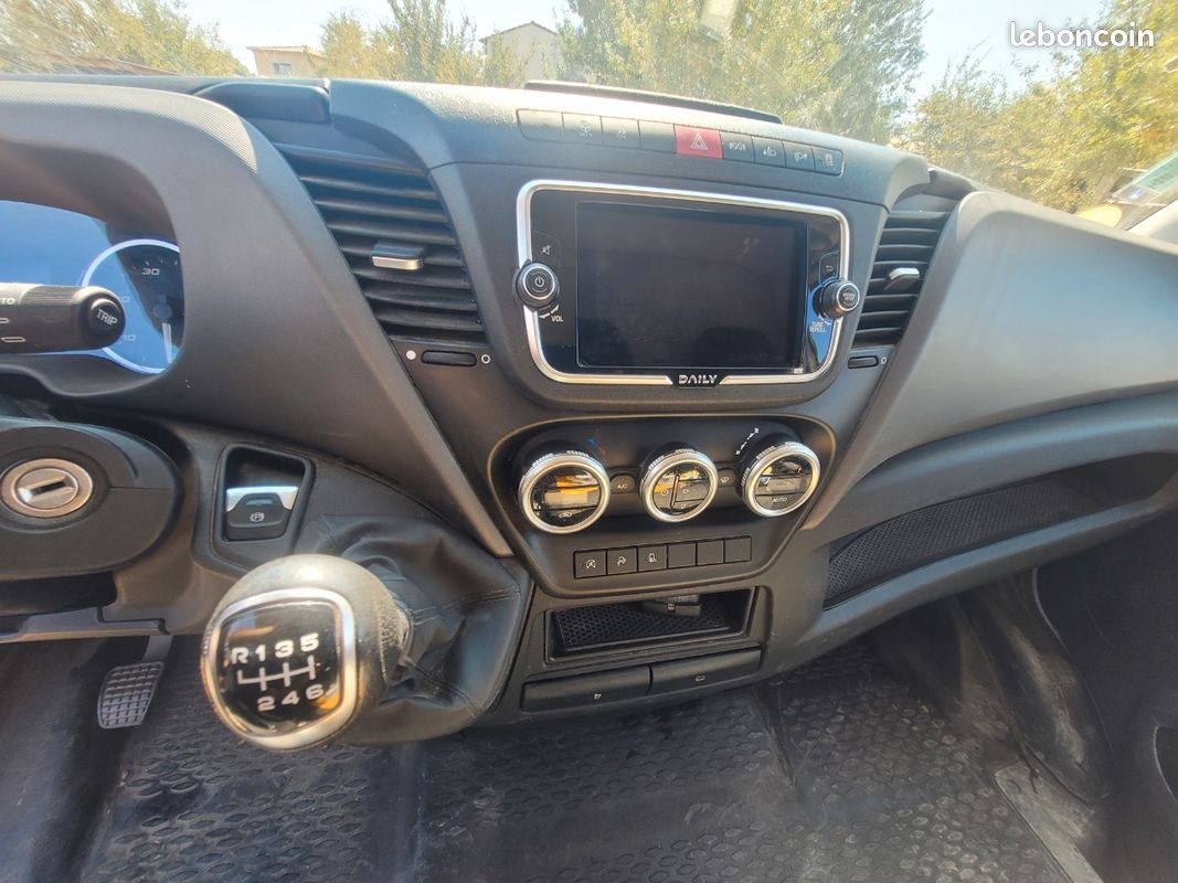IVECO Daily 35S16 (image 4)