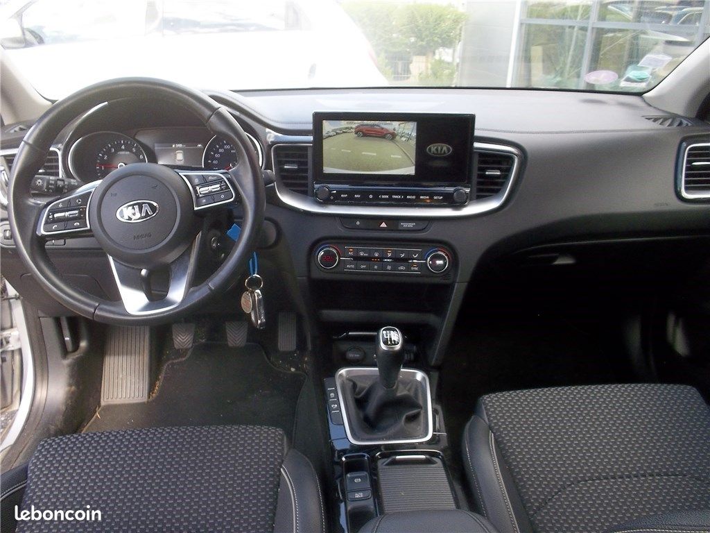 Kia Xceed 1.0L T-GDI 120 CH BVM6 ISG Active (image 3)