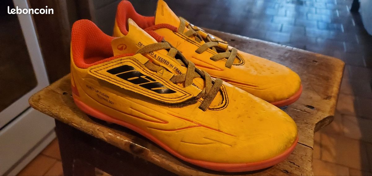 Chaussures foot 32 Decathlon (image 2)